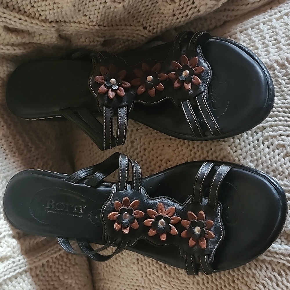 Born Black Flower Leather Heeled Sandals 8m